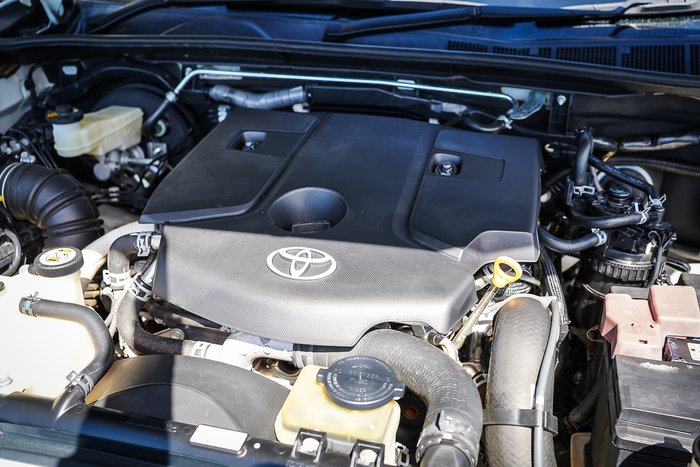 2019 Toyota HILUX SR5