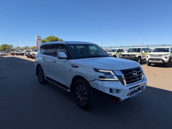 2023 Nissan PATROL MOONSTONE WHITE