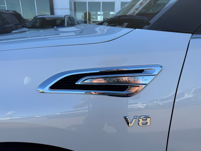 2023 Nissan PATROL MOONSTONE WHITE