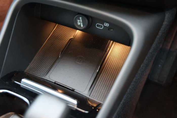 2024 Volvo EX40 Ultra Single Motor Extended Range