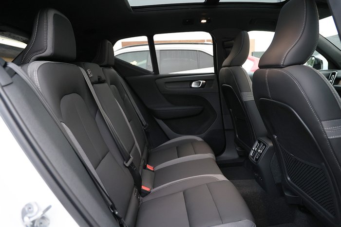 2024 Volvo EX40 Ultra Single Motor Extended Range