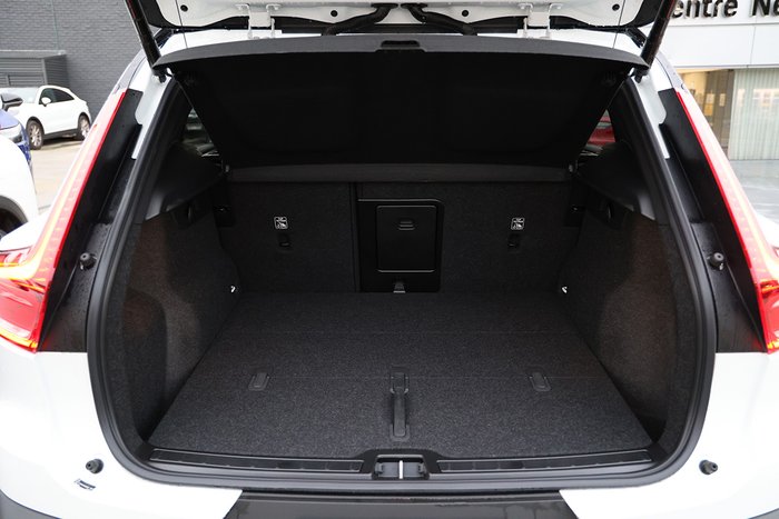 2024 Volvo EX40 Ultra Single Motor Extended Range