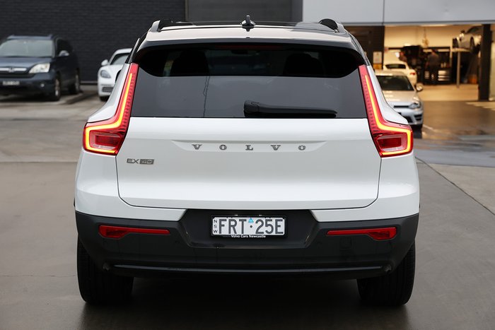 2024 Volvo EX40 Ultra Single Motor Extended Range