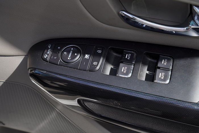 2020 Kia Carnival Si