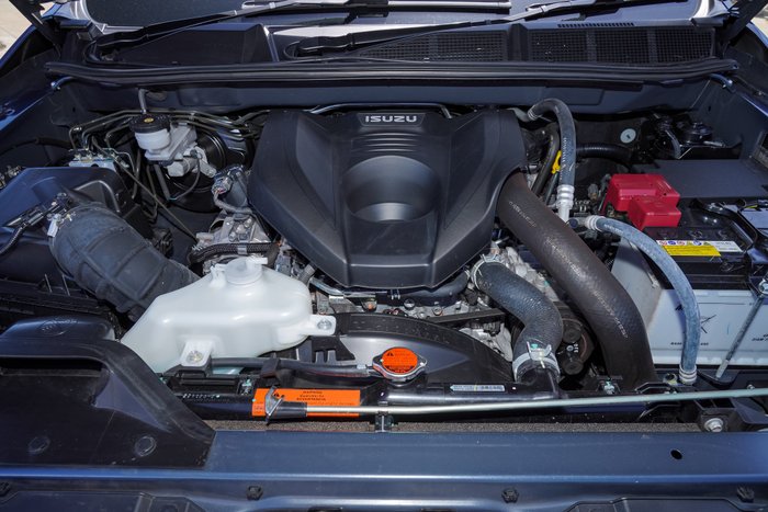 2023 Isuzu MU-X LS-T