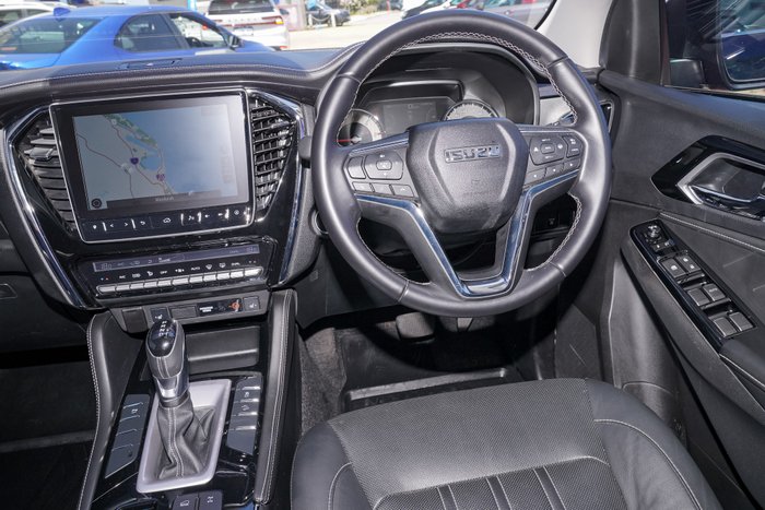 2023 Isuzu MU-X LS-T