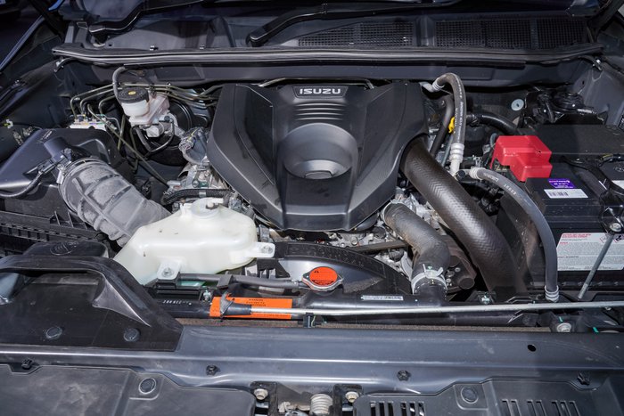 2022 Isuzu MU-X LS-M
