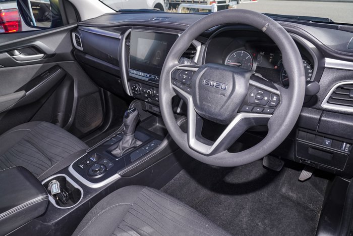 2022 Isuzu MU-X LS-M