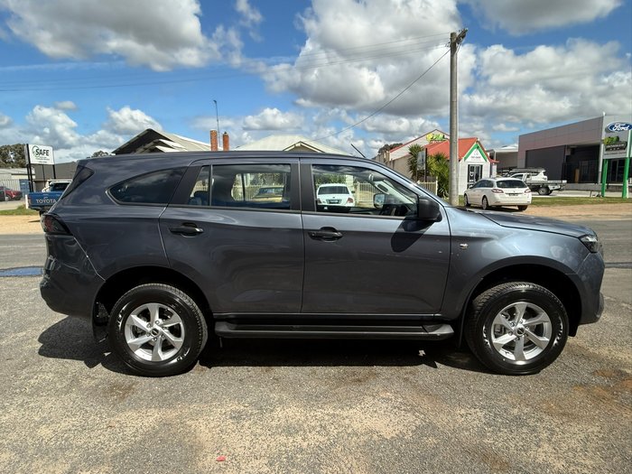 2025 Isuzu MU-X LS-M