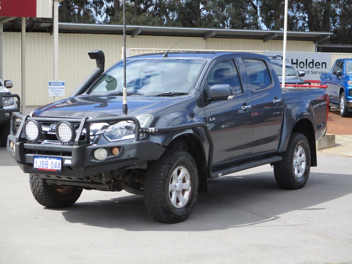 2017 Isuzu D-MAX LS-M