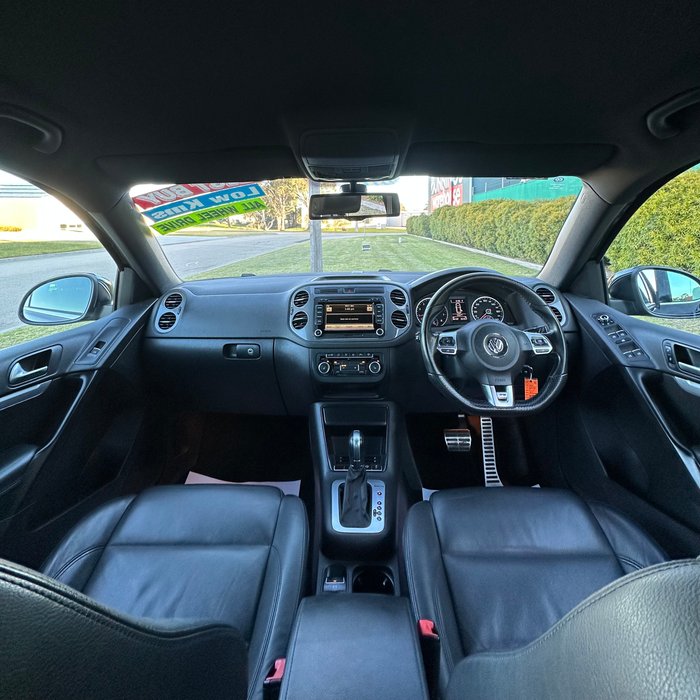 2015 Volkswagen Tiguan 155TSI R-Line