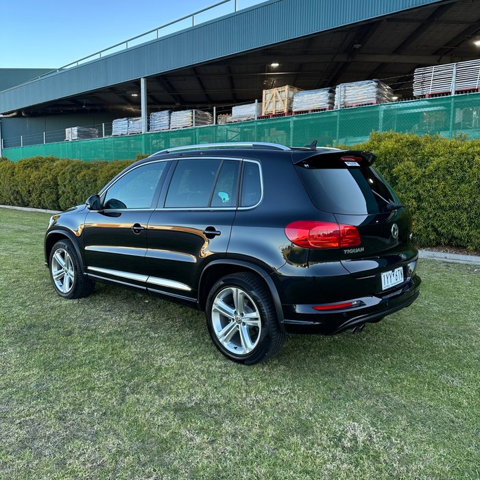 2015 Volkswagen Tiguan 155TSI R-Line