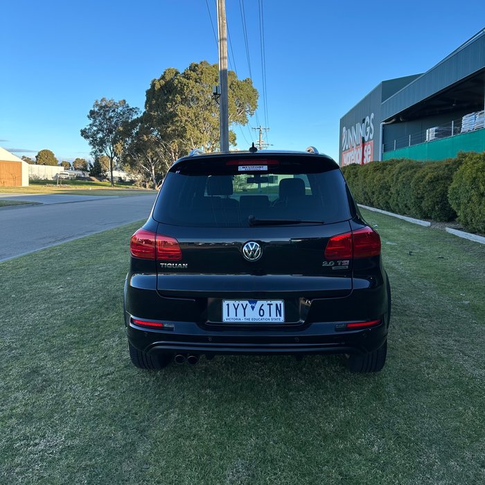 2015 Volkswagen Tiguan 155TSI R-Line