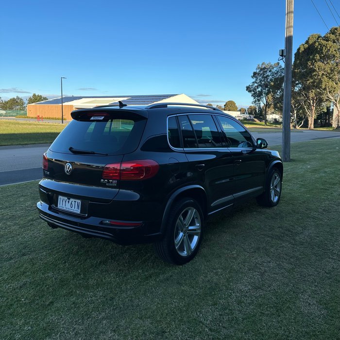 2015 Volkswagen Tiguan 155TSI R-Line