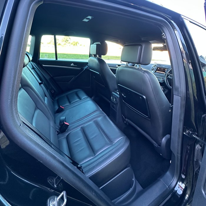 2015 Volkswagen Tiguan 155TSI R-Line