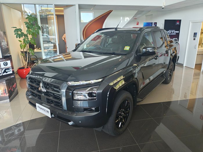 2025 MITSUBISHI Triton GSR