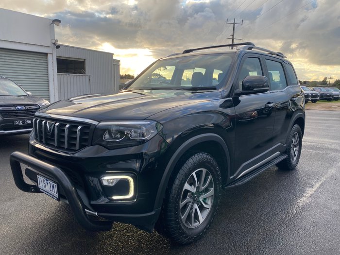 2023 Mahindra Scorpio Z8