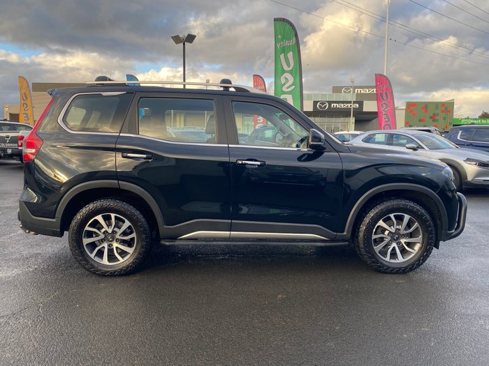 2023 Mahindra Scorpio Z8