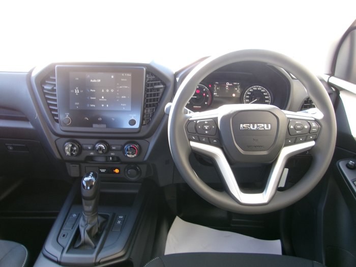 2025 Isuzu D-MAX 2024 Isuzu D-Max 4X4 Crew Cab Chassis SX 3.0L Automatic (TOR4016)