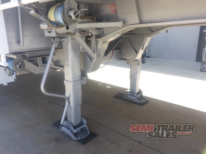 2009 Barker 45FT-70FT Dropdeck Extendable with Ramps