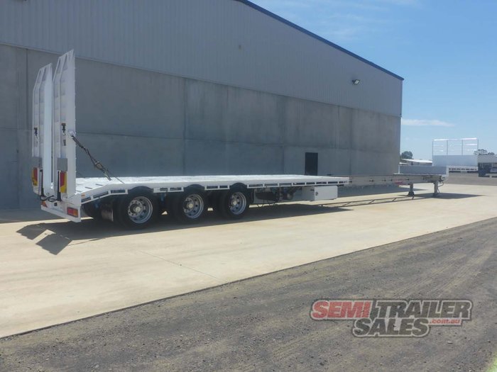 2009 Barker 45FT-70FT Dropdeck Extendable with Ramps