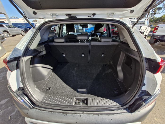 2021 Hyundai KONA 2021 Hyundai KONA ACTIVE (FWD) CONTINUOUS VARIABLE 4D WAGON 4CYL  White