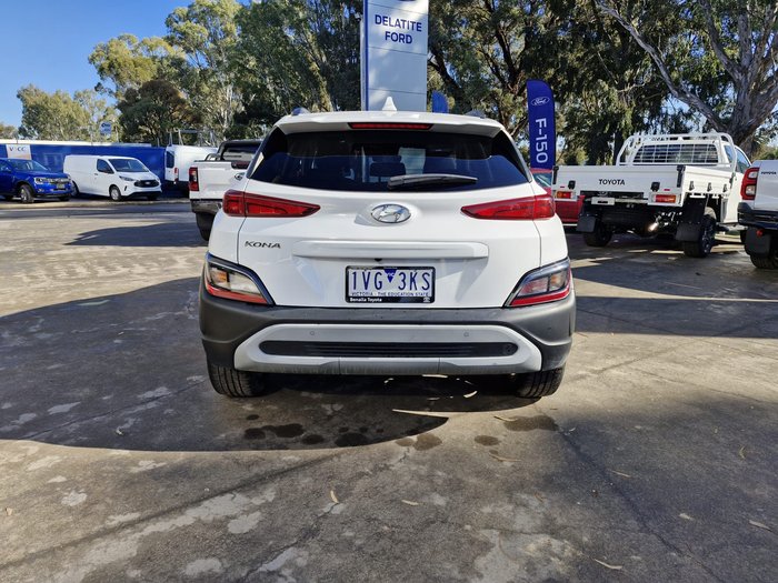 2021 Hyundai KONA 2021 Hyundai KONA ACTIVE (FWD) CONTINUOUS VARIABLE 4D WAGON 4CYL  White