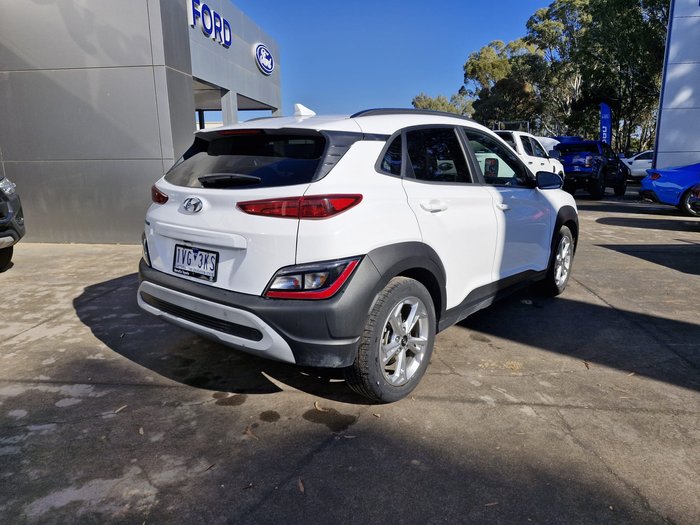 2021 Hyundai KONA 2021 Hyundai KONA ACTIVE (FWD) CONTINUOUS VARIABLE 4D WAGON 4CYL  White
