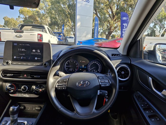 2021 Hyundai KONA 2021 Hyundai KONA ACTIVE (FWD) CONTINUOUS VARIABLE 4D WAGON 4CYL  White