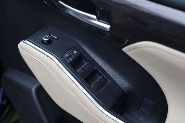 2023 TOYOTA KLUGER GRANDE HYBRID AWD