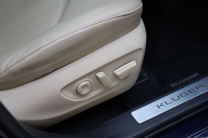 2023 TOYOTA KLUGER GRANDE HYBRID AWD