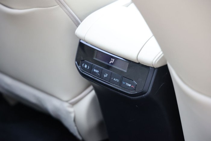 2023 TOYOTA KLUGER GRANDE HYBRID AWD