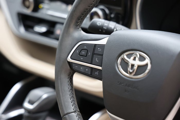 2023 TOYOTA KLUGER GRANDE HYBRID AWD