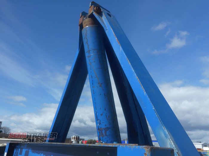 1984 Fruehauf 20FT Tipping Skel