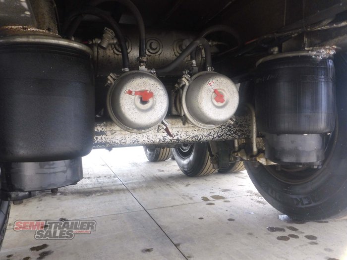 2013 Vawdrey 22 Pallet Dropdeck Road Train Lead
