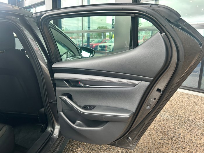 2025 Mazda 3 G20 Evolve