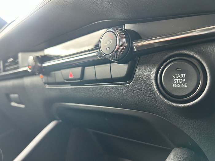 2025 Mazda 3 G20 Evolve