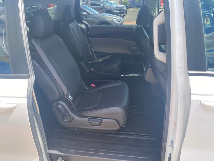 2025 Kia CARNIVAL MY25 Kia Carnival KA4 PE SPORT + DSL A/T (HSB82HC5JGG0SX)