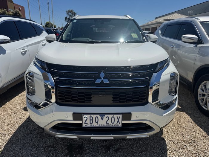 2024 MITSUBISHI Outlander LS