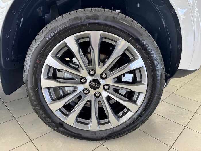 2025 Ford Everest Platinum