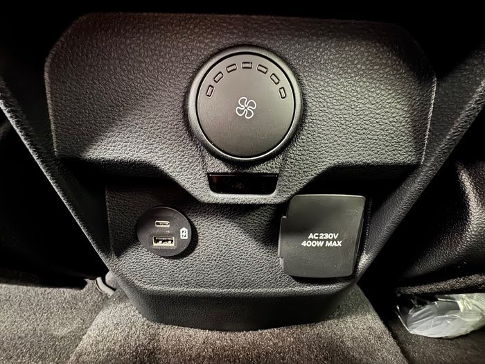 2025 Ford Everest Platinum