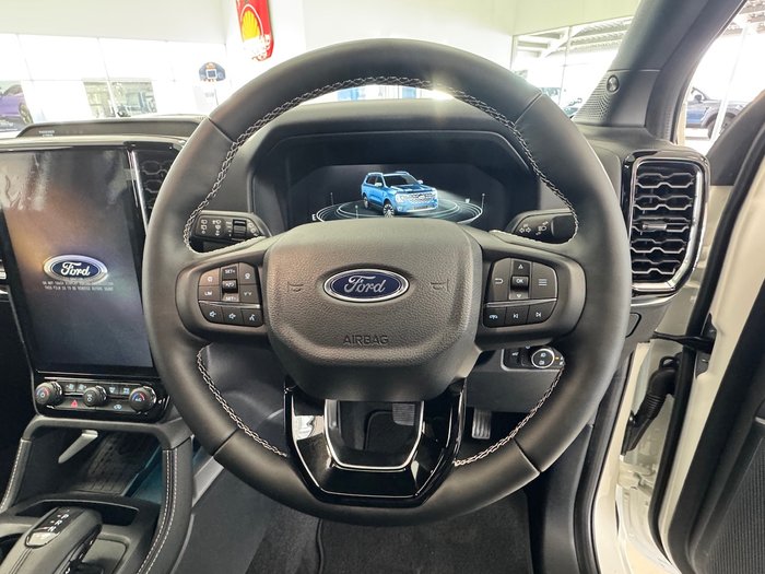 2025 Ford Everest Platinum
