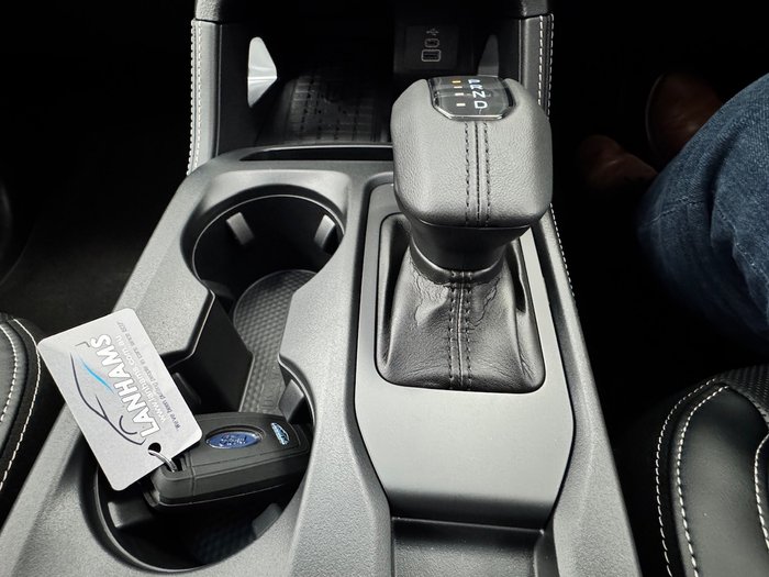 2025 Ford Everest Platinum