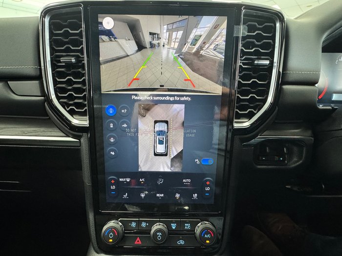 2025 Ford Everest Platinum