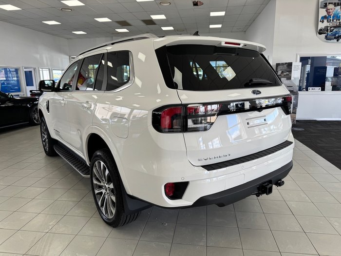 2025 Ford Everest Platinum
