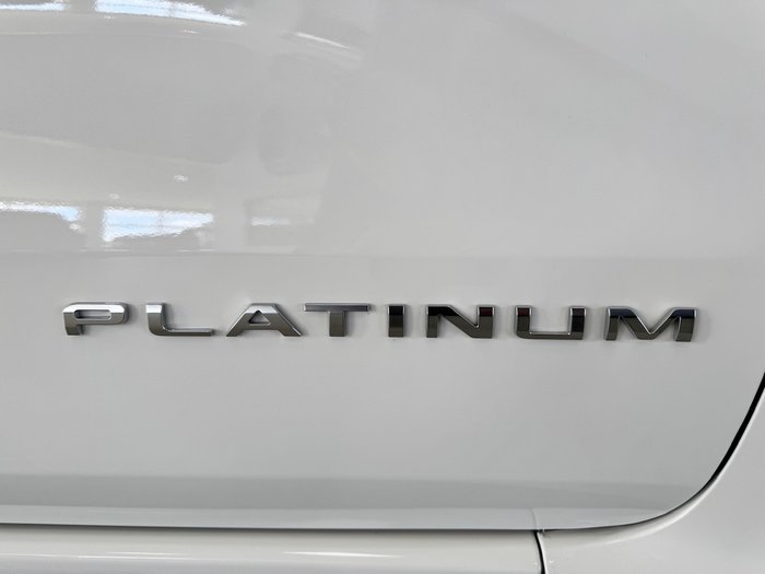 2025 Ford Everest Platinum