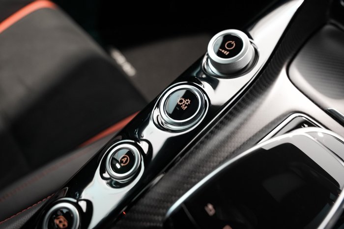 2016 Mercedes-Benz AMG GT