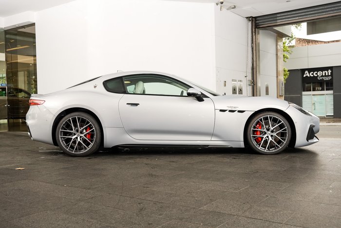 2026 Maserati Granturismo TROFEO BIANCO ASTRO
