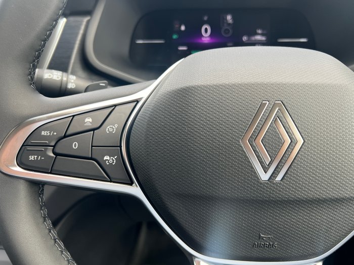 2026 Renault Trafic MY26 SWB Premium with Trade Pack