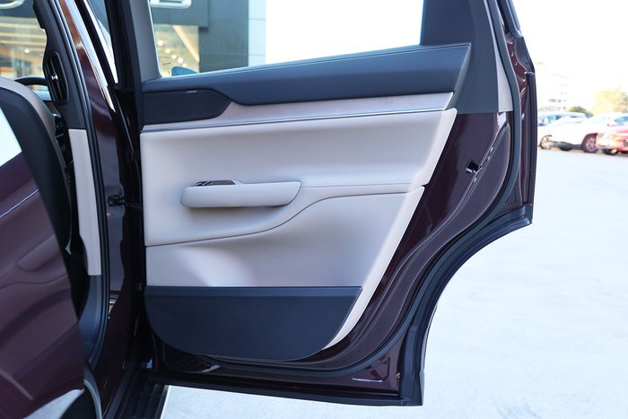 2025 Volvo EX90 Plus Twin Motor
